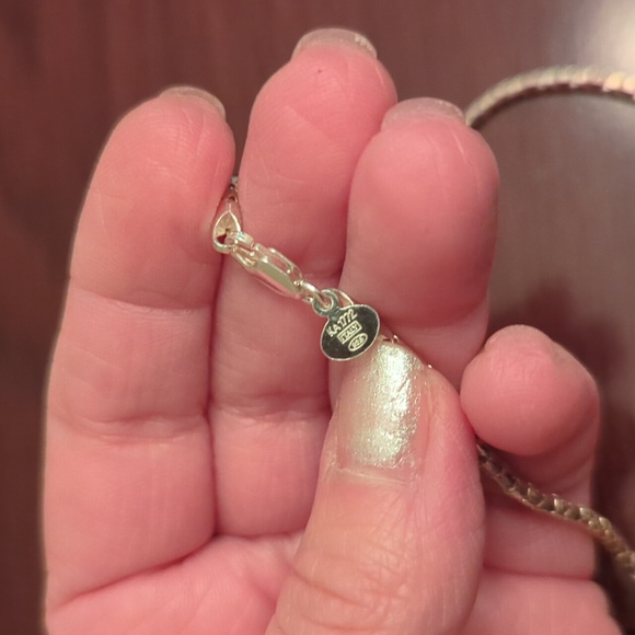 925 Italy stamped LaDea Bendata necklace - Picture 4 of 7